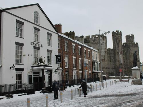 Hotel Y Castell Caernarfon Esterno foto